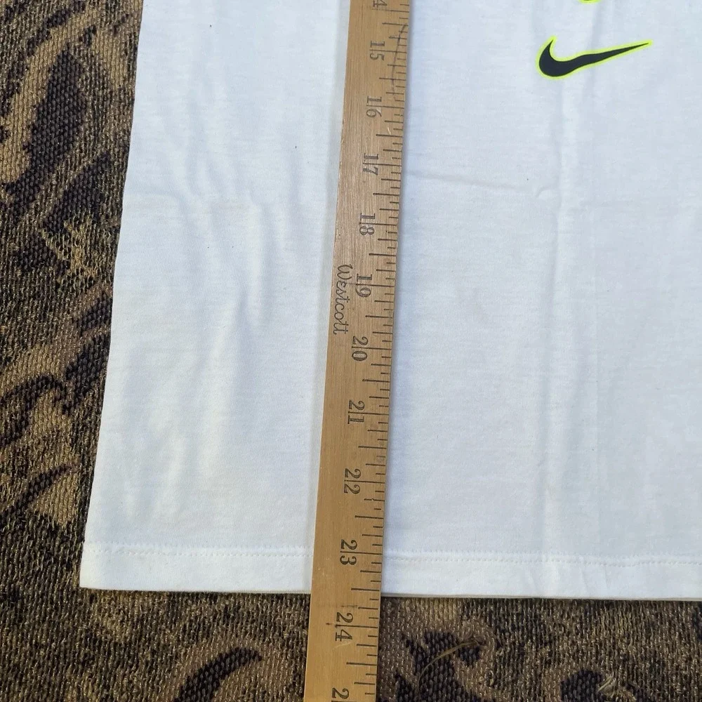 Nike T-Shirt Womans USA Soccer 2015 Victory Logo Youth Size Medium New Marks